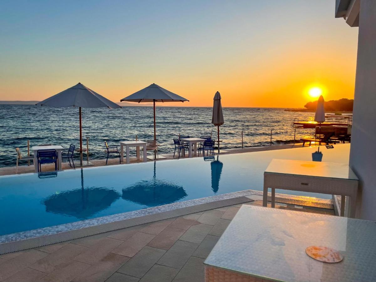 Luxury Two-Floor Apartment In Petrcane With Garden And Pool Kültér fotó