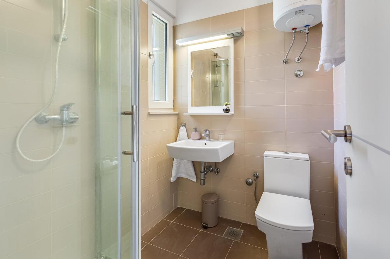 Luxury Two-Floor Apartment In Petrcane With Garden And Pool Kültér fotó